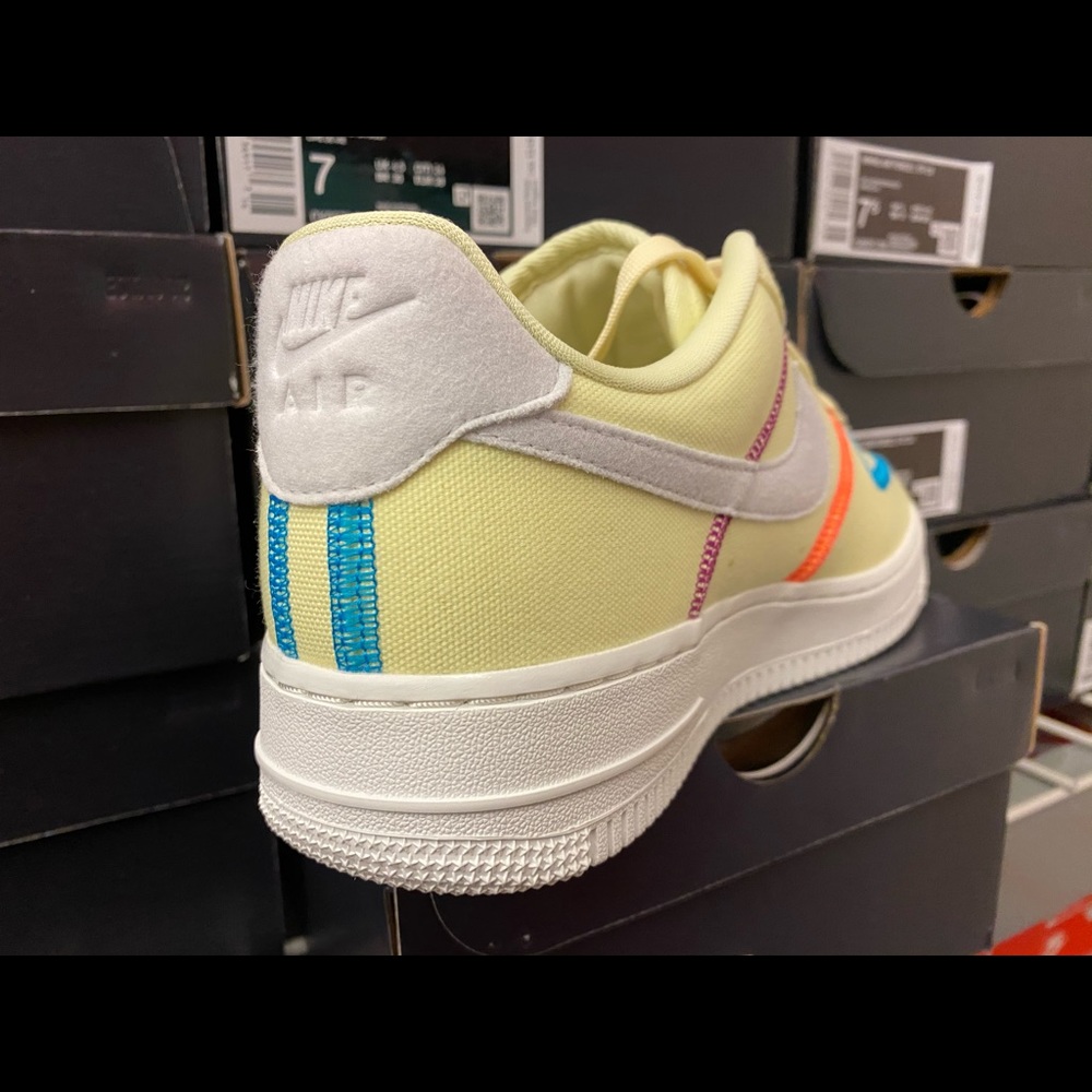 Nike Air Force 1 ‘07 LX - Picture 3 of 6